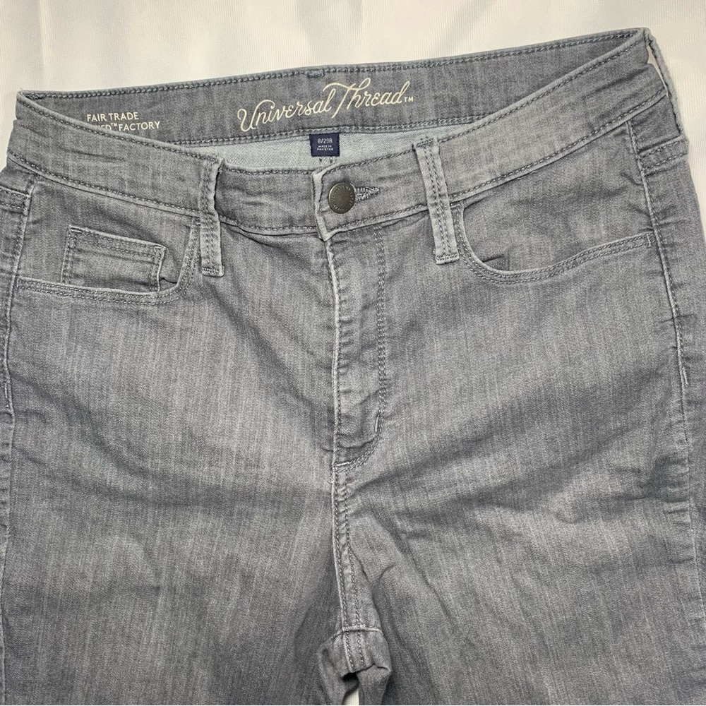 UNIVERSAL THREADS SIZE 8 Women Jeans High Rise Skinny Gray Casual Date Everyday - Picture 2 of 16